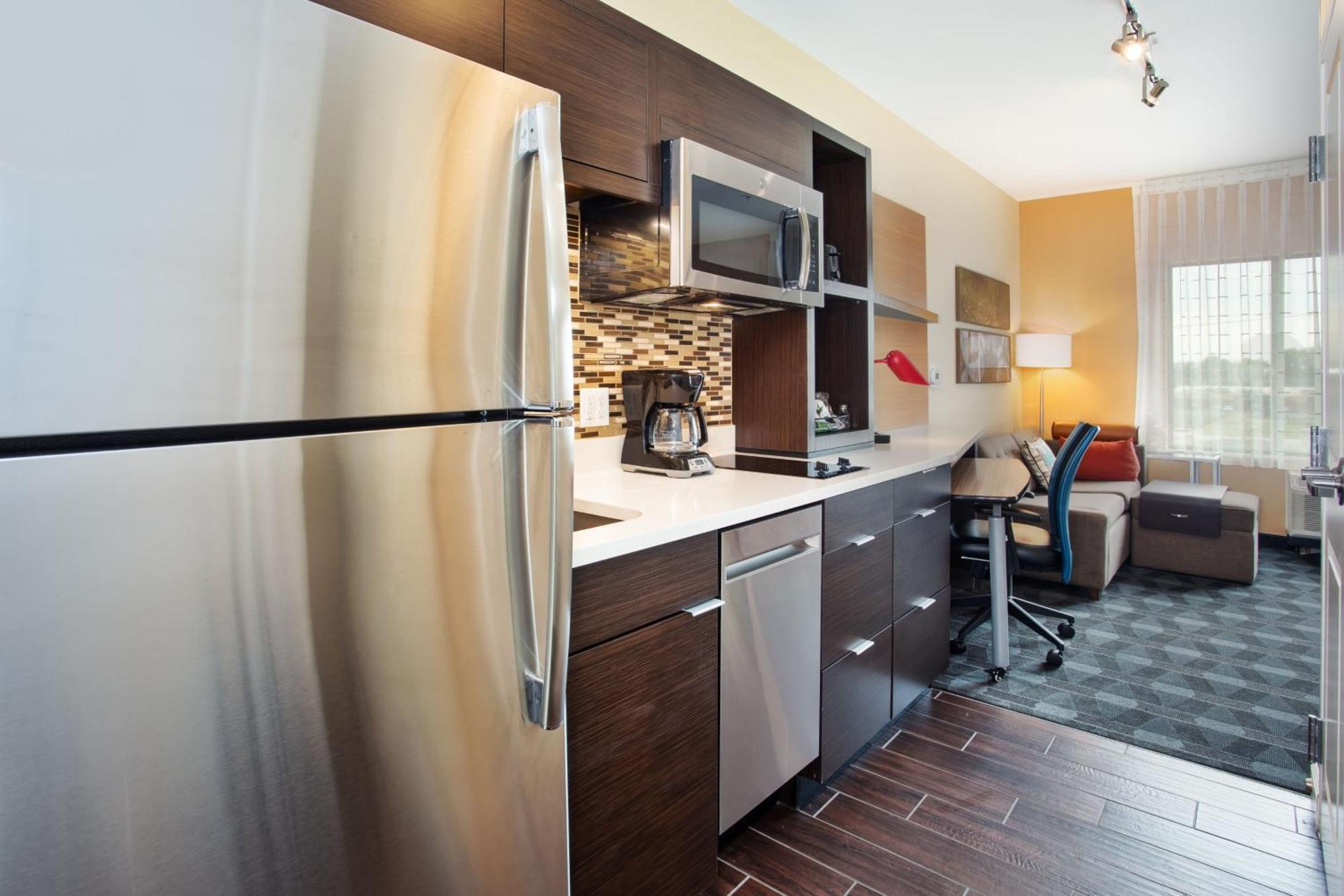 Towneplace Suites By Marriott Detroit Белльвилль Экстерьер фото