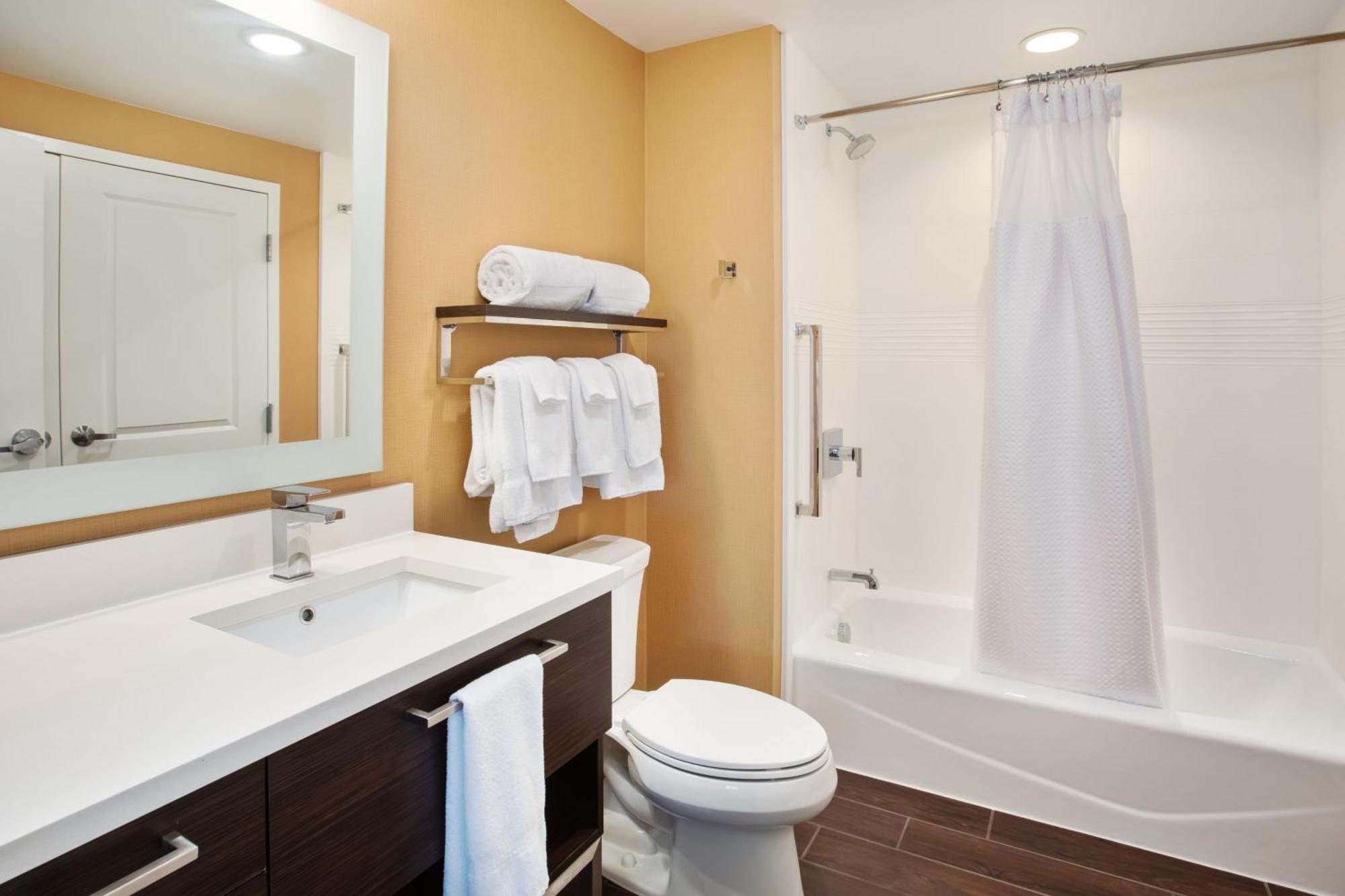 Towneplace Suites By Marriott Detroit Белльвилль Экстерьер фото
