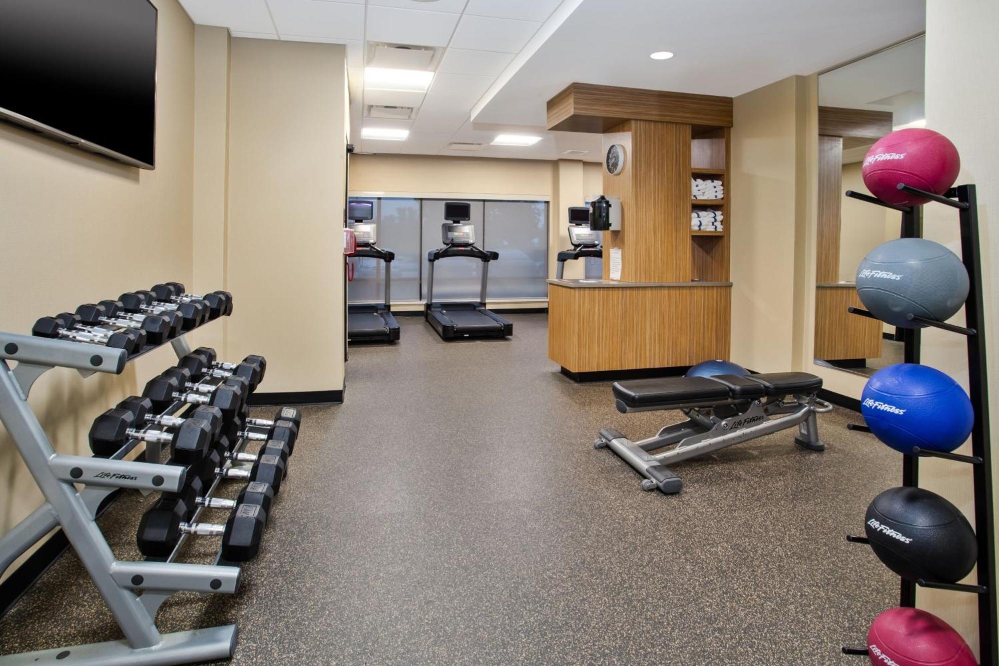 Towneplace Suites By Marriott Detroit Белльвилль Экстерьер фото