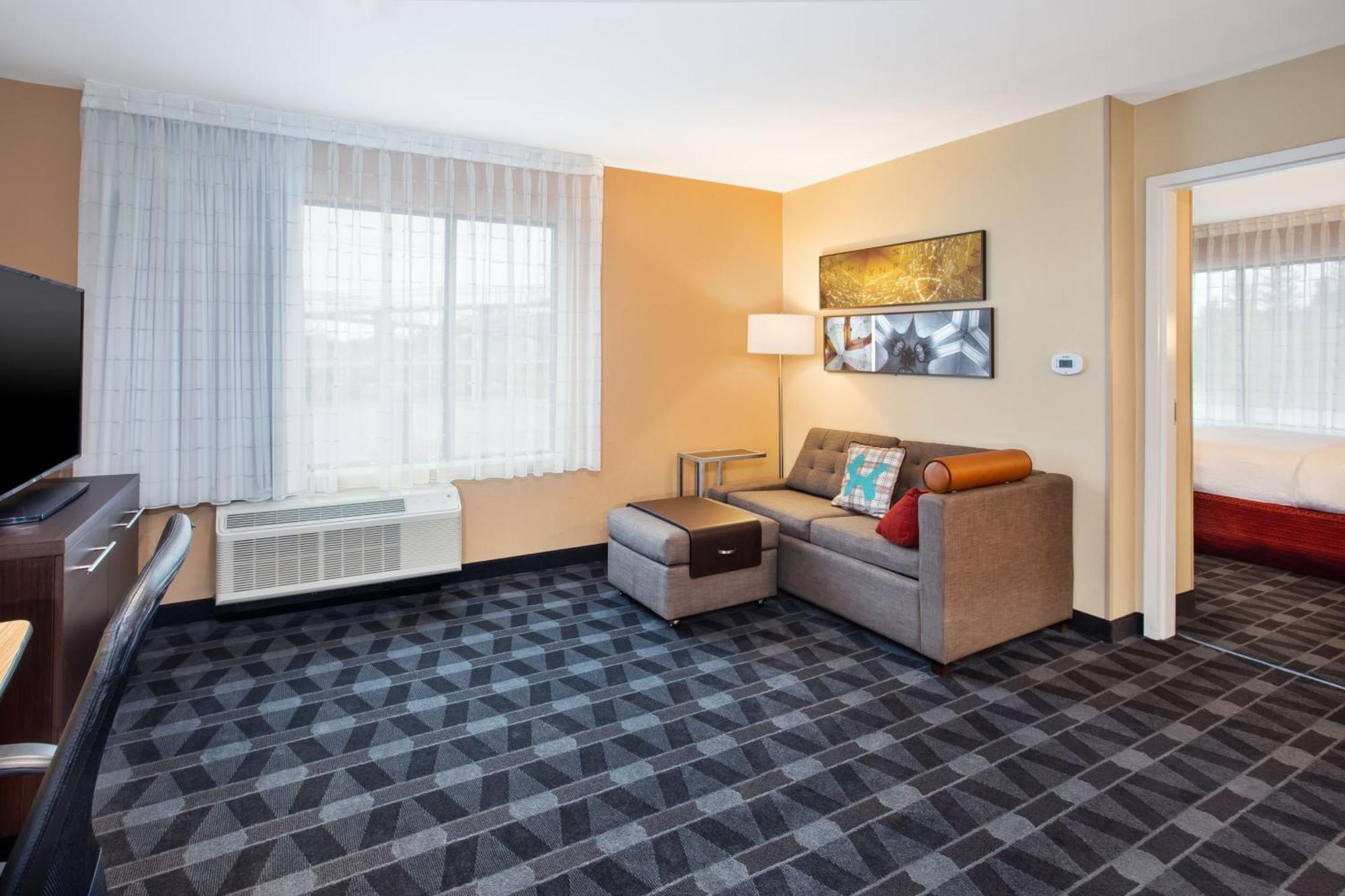 Towneplace Suites By Marriott Detroit Белльвилль Экстерьер фото
